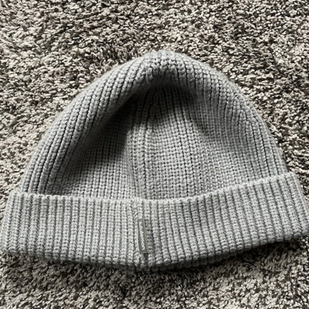 Lululemon Grey Wool Knitted Hat